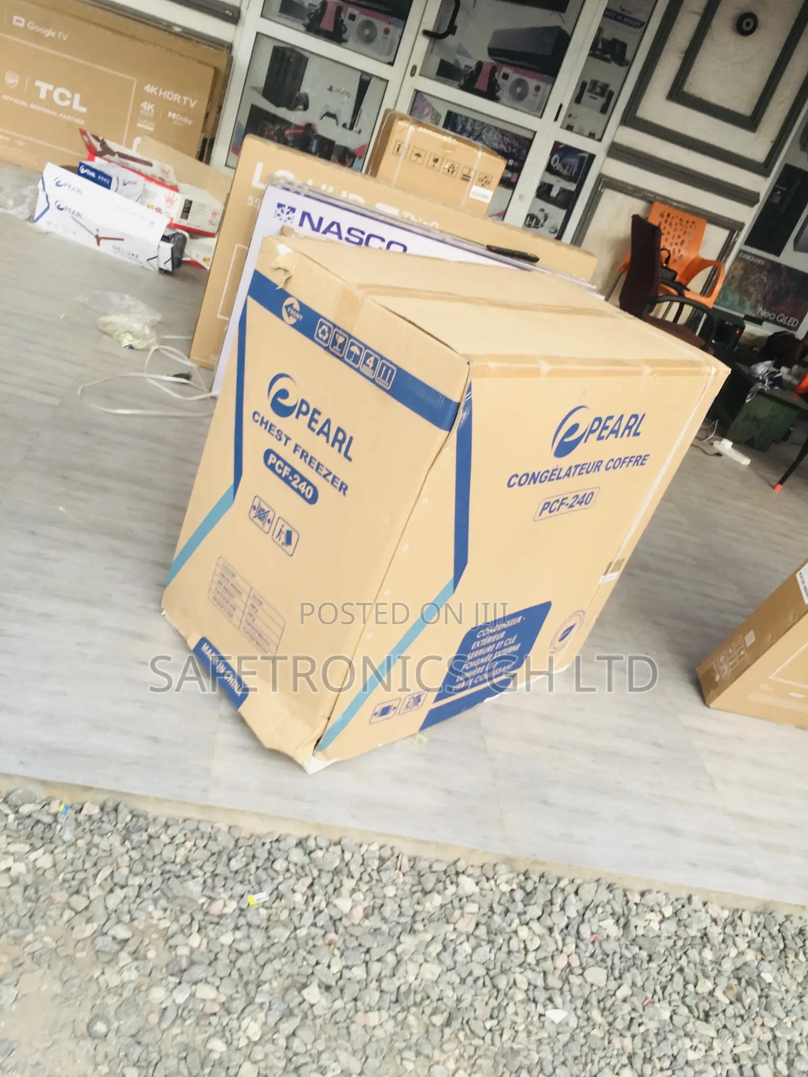 Chestfreezer Electric Pearl PCF-240 200 Liters Singledoor