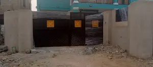GCL Metal Gate