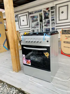 Lovely Ferre 60x60 4 Gas Burner With Oven + Glass Lid.