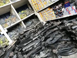 Deals in All Kinds of Parts for Lowerarms and Balljoint