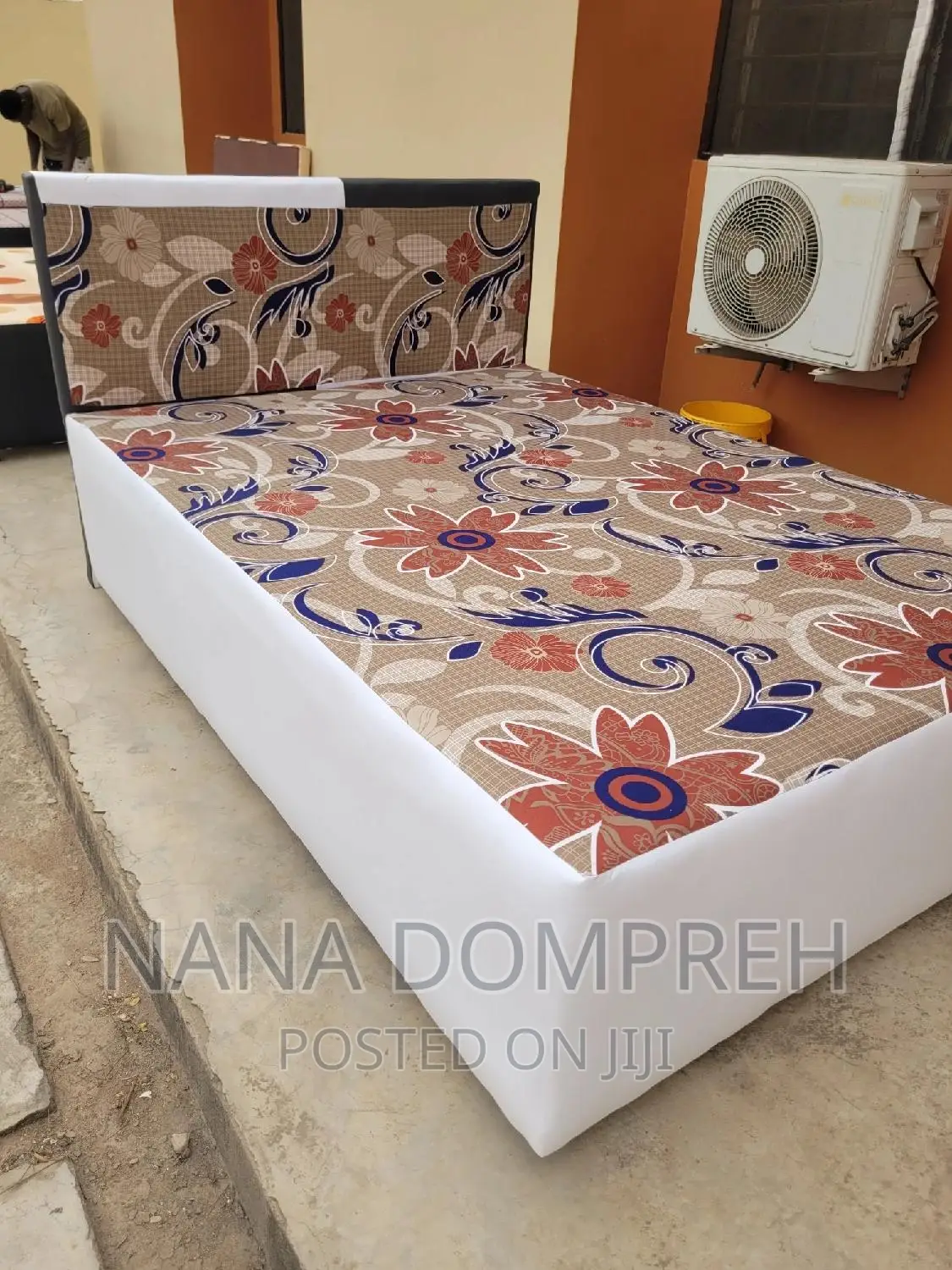 Inbuilt Double Bed