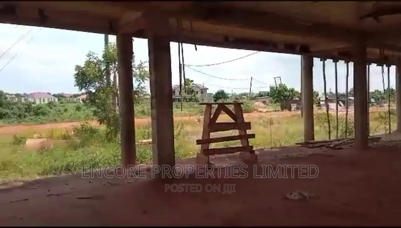 12bdrm House in Encore Properties, Oyibi for sale