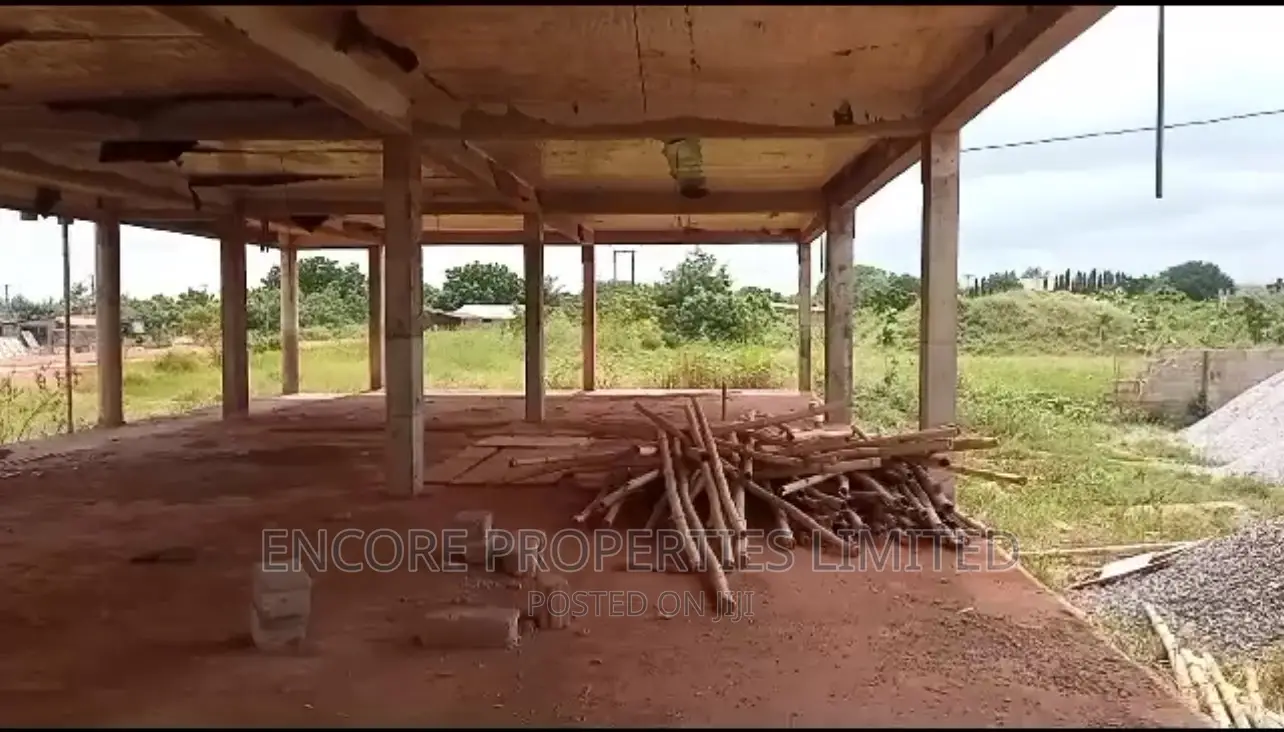 12bdrm House in Encore Properties, Oyibi for sale
