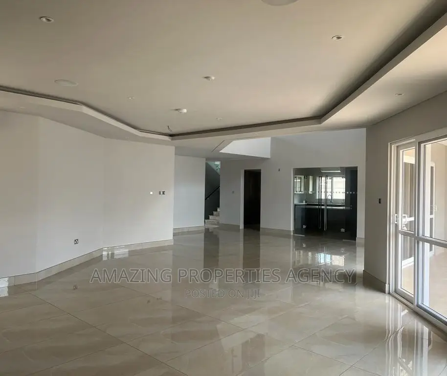 4bdrm House in Airport Residential Area for rent