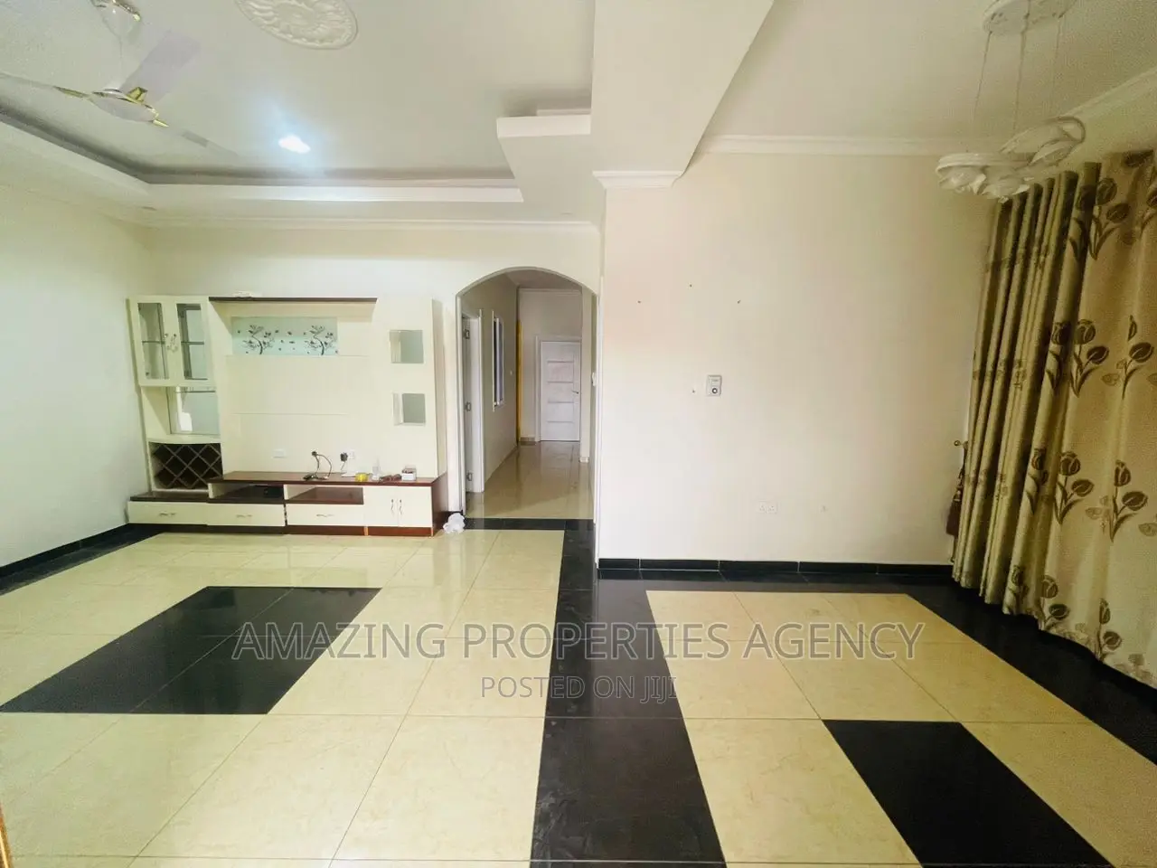 3bdrm House in Baastona Spintex for rent