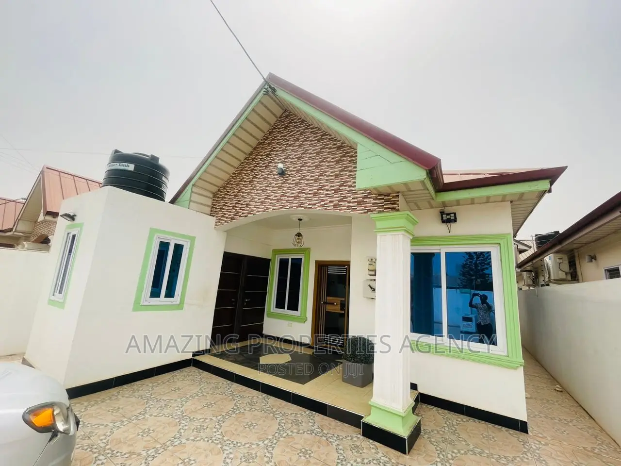 3bdrm House in Baastona Spintex for rent