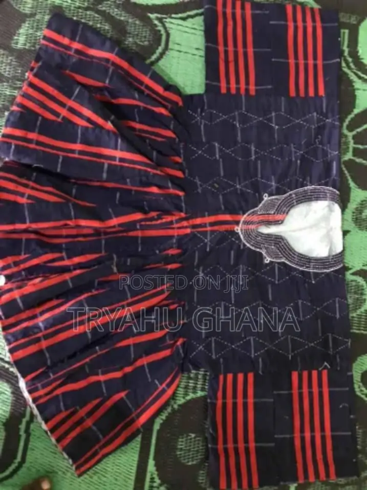 Hand-Made Northern Male Smock Clothing for Sale in Ghana