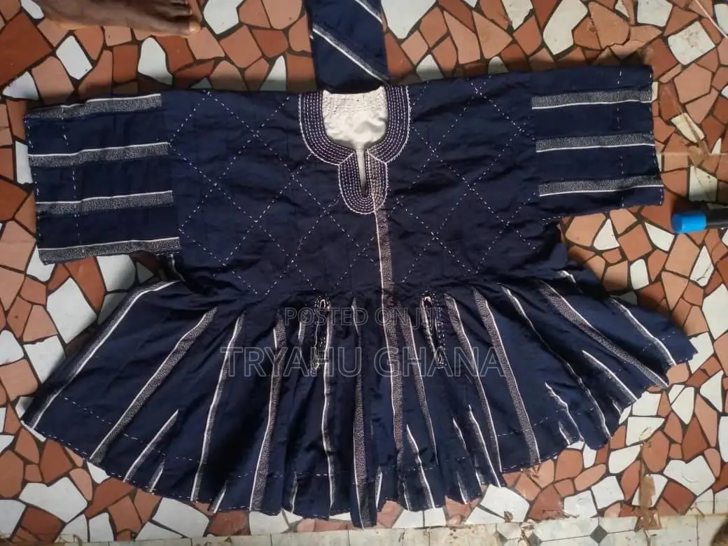 Shop Original Ghanaian Hand-Made Smocks for Men at Tryahu