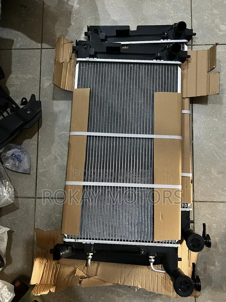 Corolla 2003,2004,2005,2006,2008 Radiator (Water Tank)