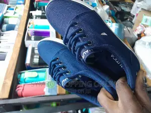 Nautica Fabric Upper Sneakers US= 2 UK = 1 EUROPE = 33