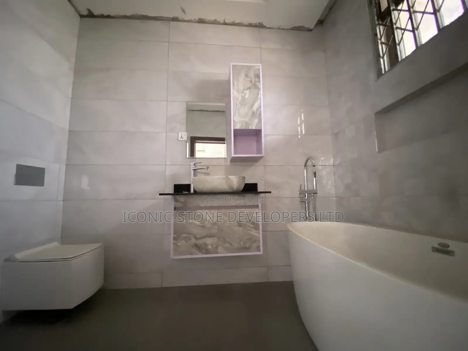 4bdrm Duplex in Spintex for sale
