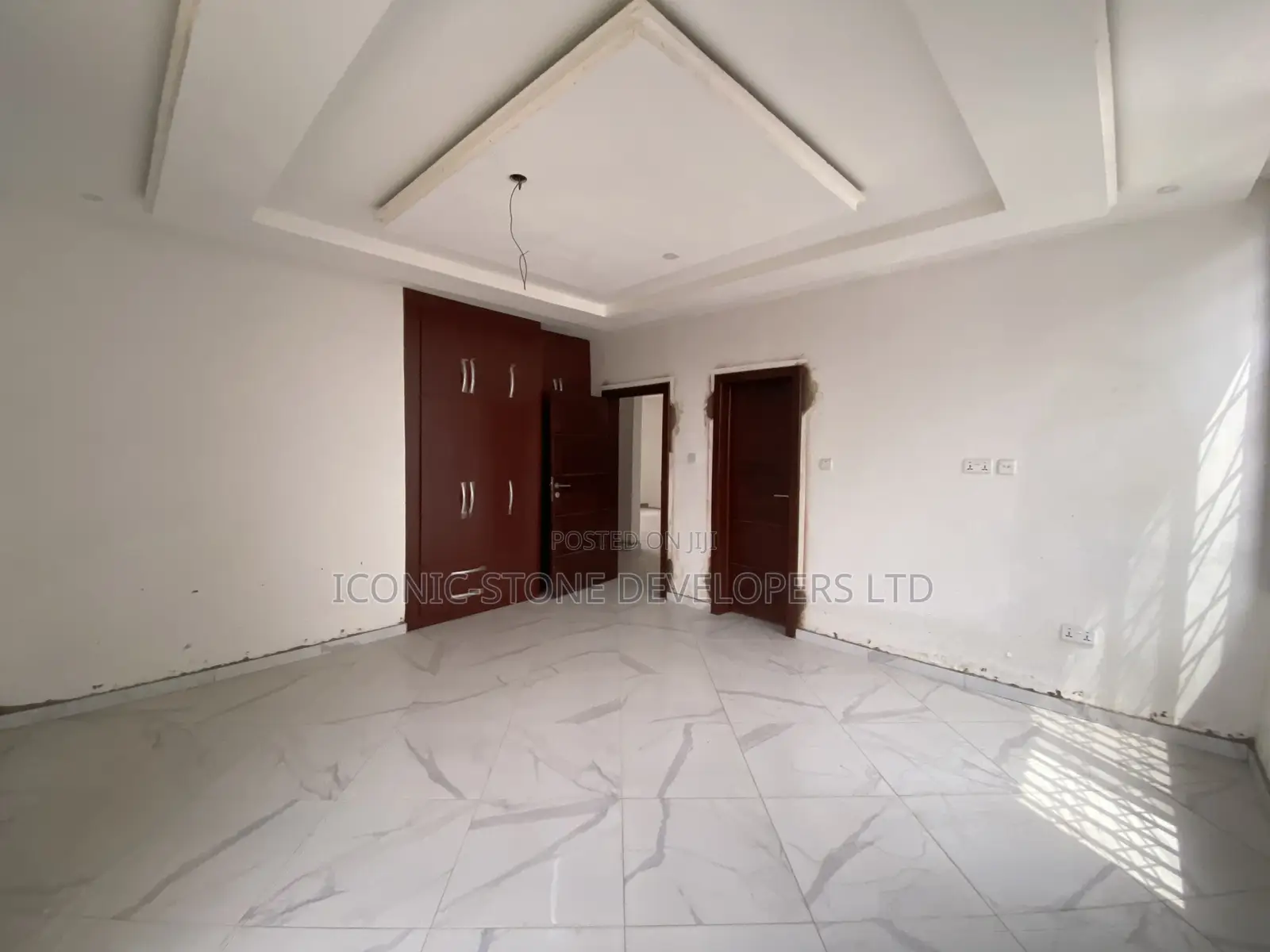 4bdrm Duplex in Spintex for sale