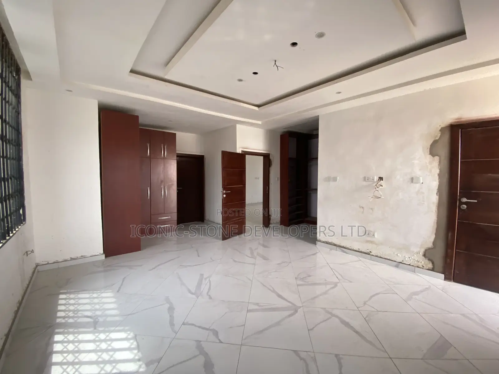 4bdrm Duplex in Spintex for sale