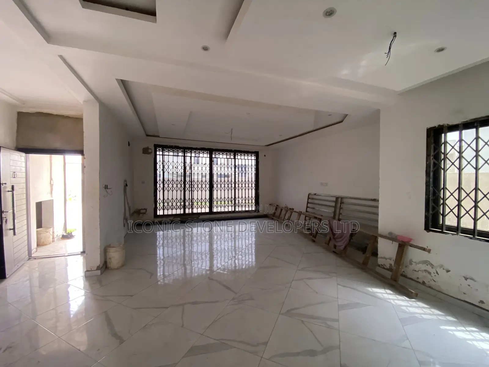 4bdrm Duplex in Spintex for sale