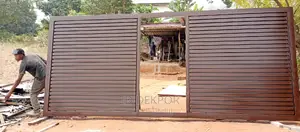Gj J Metal Gate