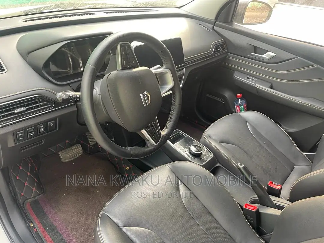 Car 2018 White
