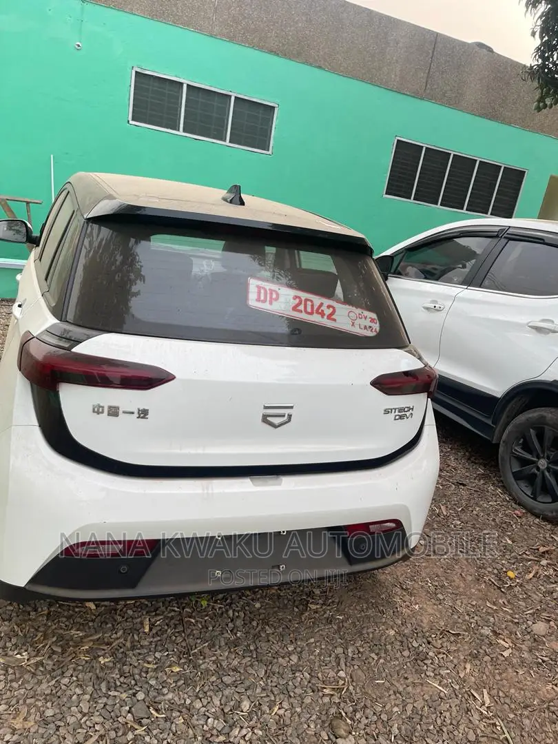 Car 2018 White
