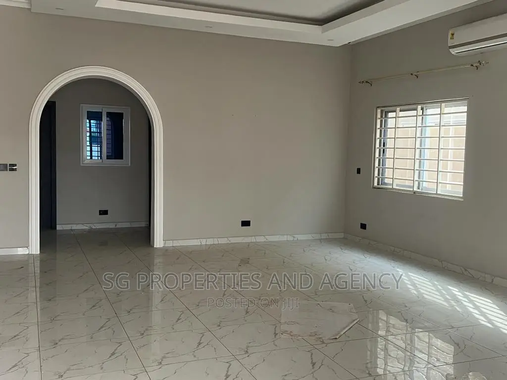 3bdrm House in Spintex Road for rent