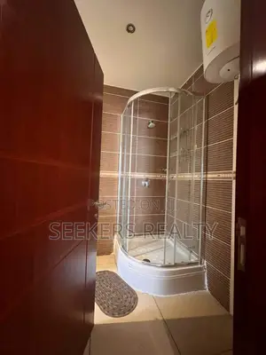 3bdrm Townhouse / Terrace in Seekers Realty, Cantonments for rent