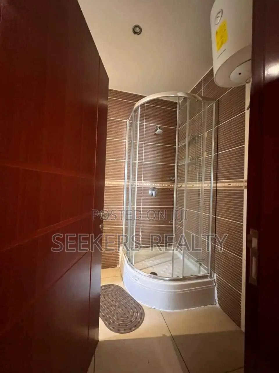 3bdrm Townhouse / Terrace in Seekers Realty, Cantonments for rent