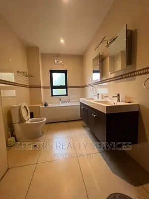 3bdrm Townhouse / Terrace in Seekers Realty, Cantonments for rent