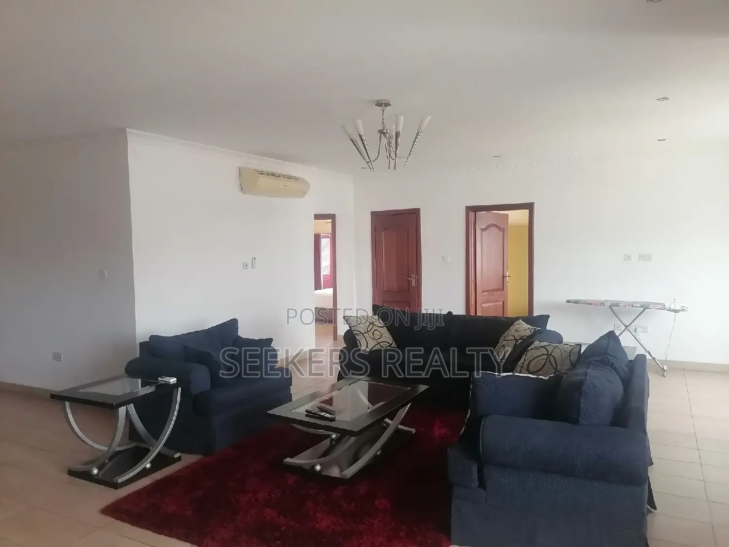 Furnished 3bdrm Apartment in Seekers Realty, Oxford Street for rent