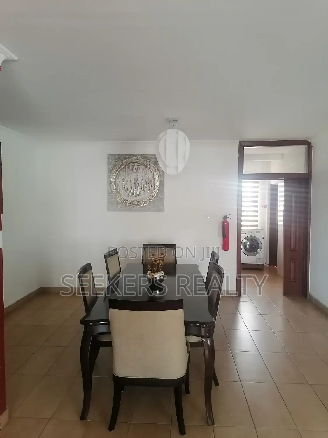Furnished 3bdrm Apartment in Seekers Realty, Oxford Street for rent