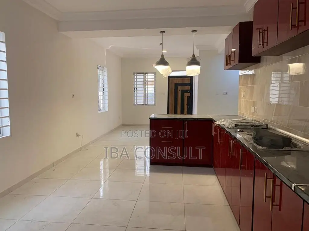 4bdrm House in Malejor, Amrahia for sale