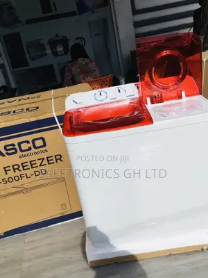 Red/White Semiautomatic Nasco Washingmachine Topload Nasco