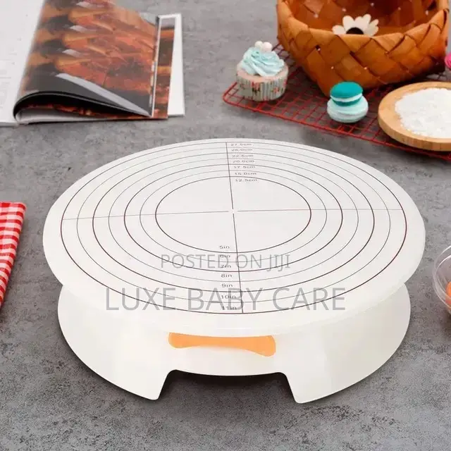 Turntable 360 Degree Rotating Cake Stand