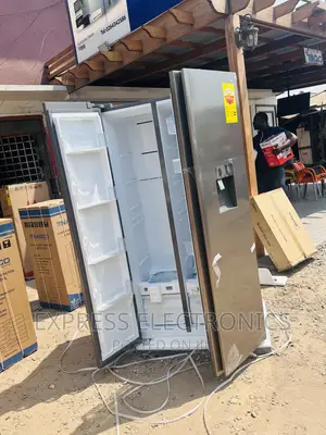 Fabulous Sleek Job Side by Side Fridge TCL-P520SBN—