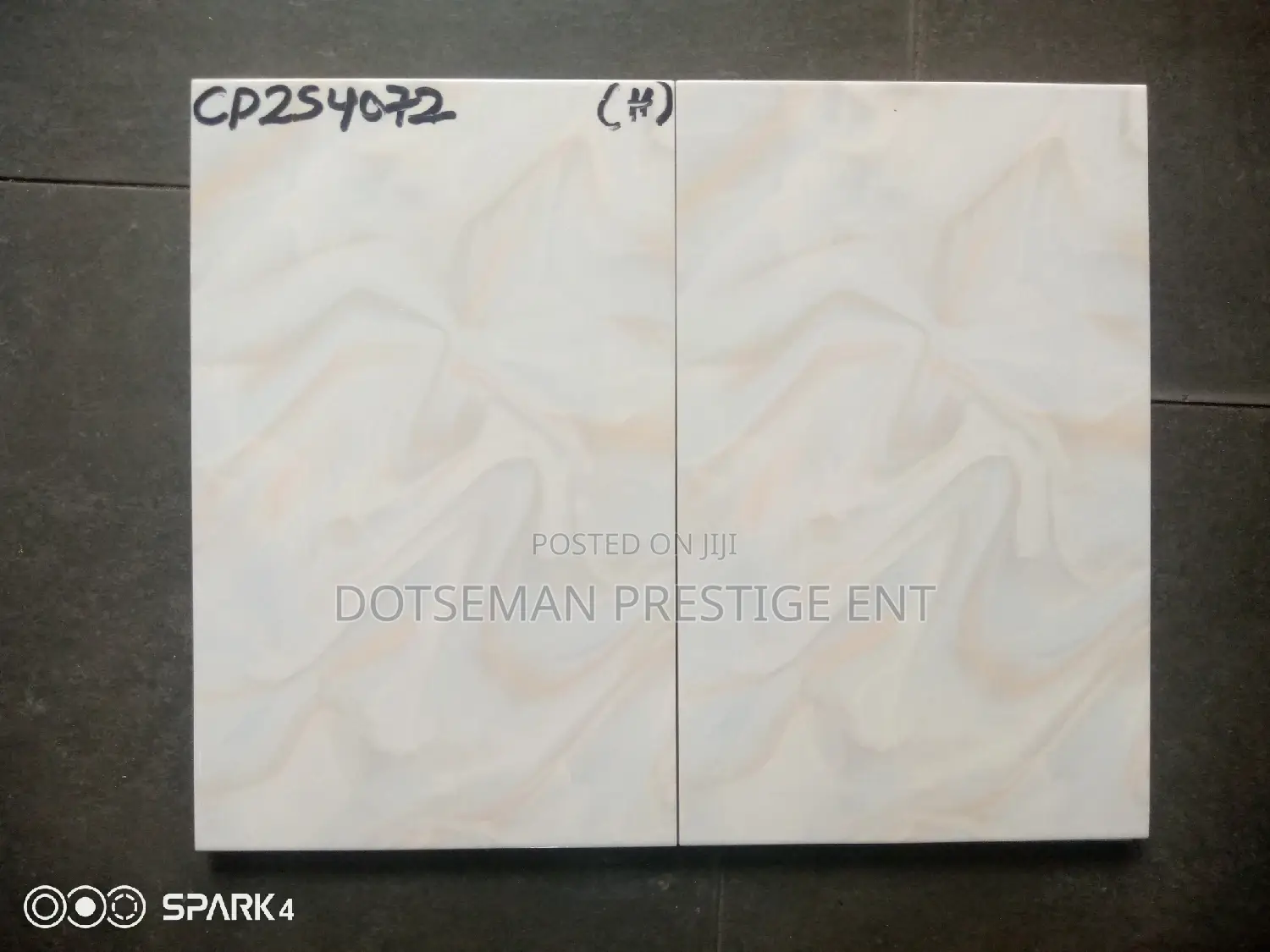 Wall 25 X 40 Tiles
