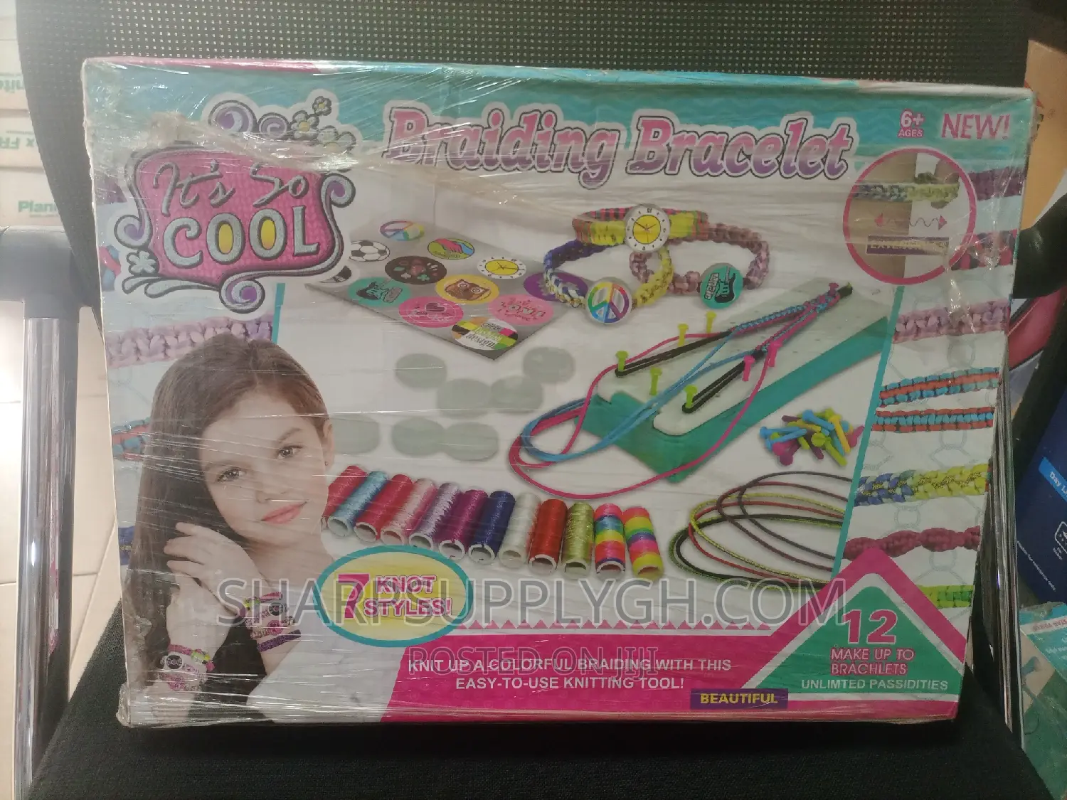 12 Makeup Braiding Bracelet
