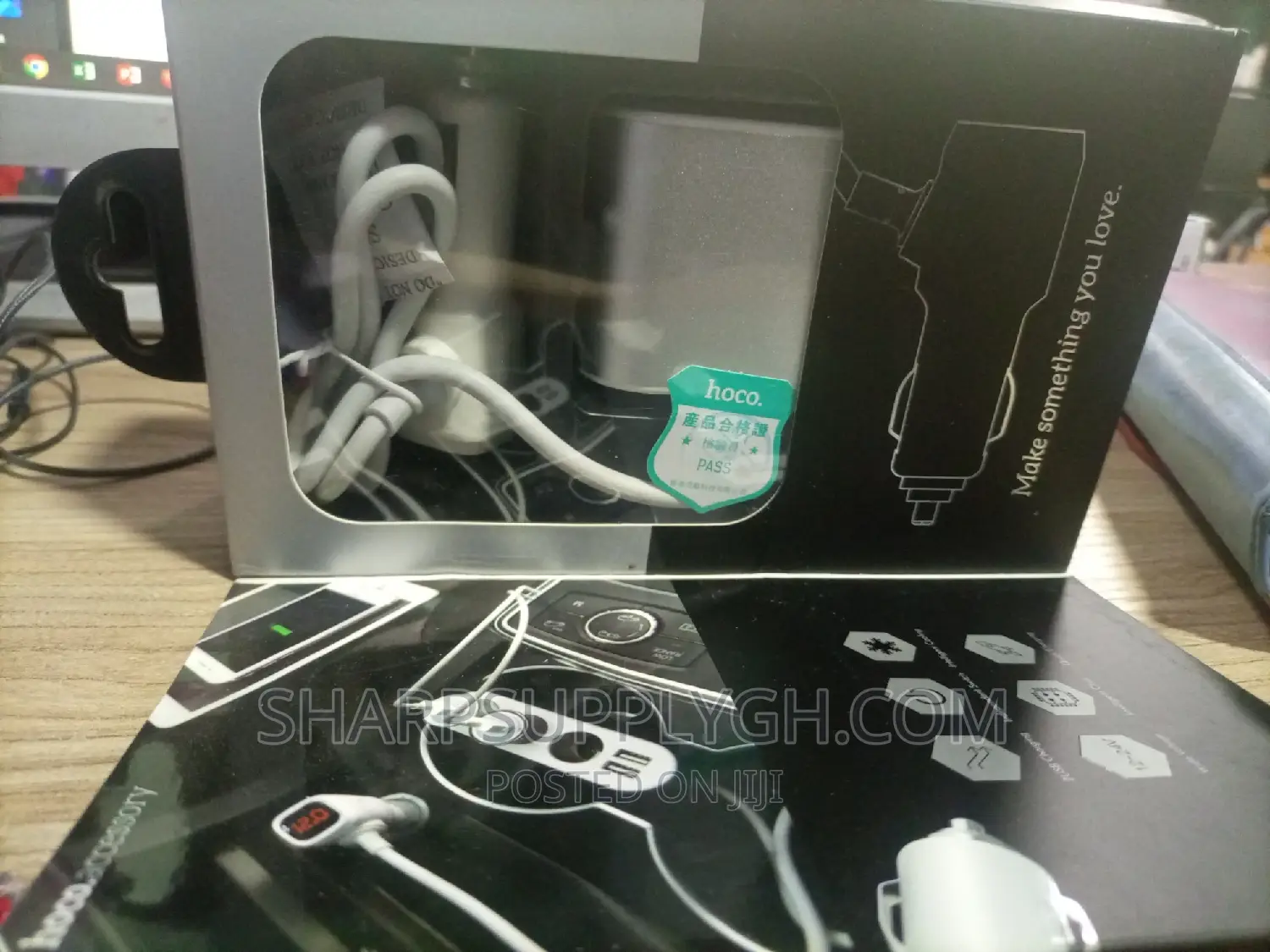 LCD One-pull Three Car Charger