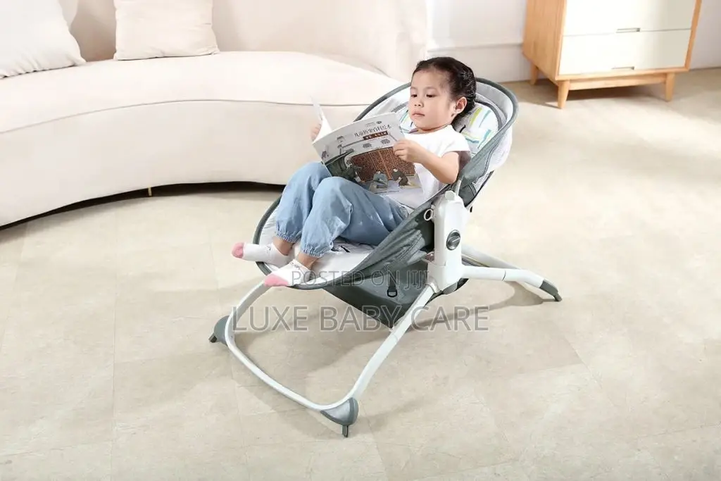 6-in-1 Rocker Bassinet / Baby Cot With Music (Mastela)