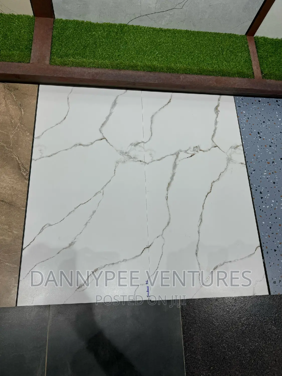 30/60 Carracatta Tiles