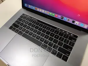 Laptop Apple MacBook 2019 16GB Intel Core I7 SSD 512GB