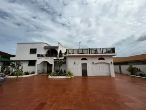 6bdrm House in East Legon for sale