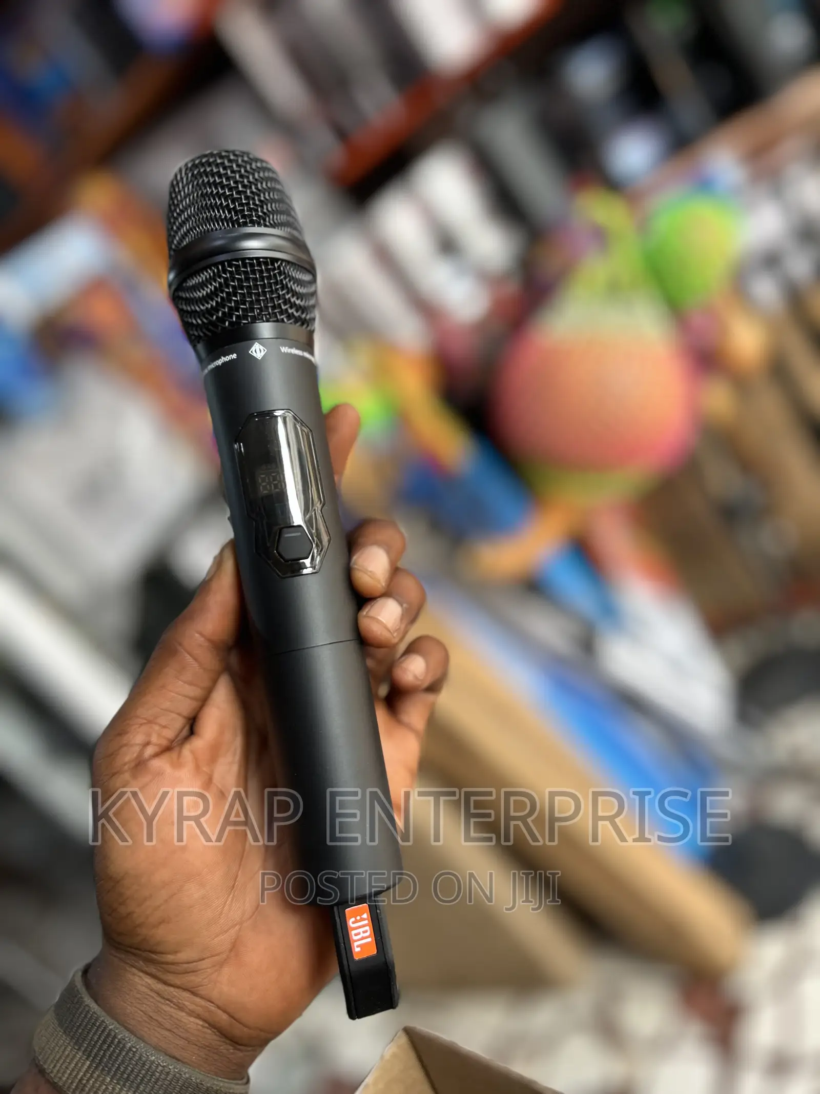 JBL PRX2200 2 in 1 With Chargeable Receiver