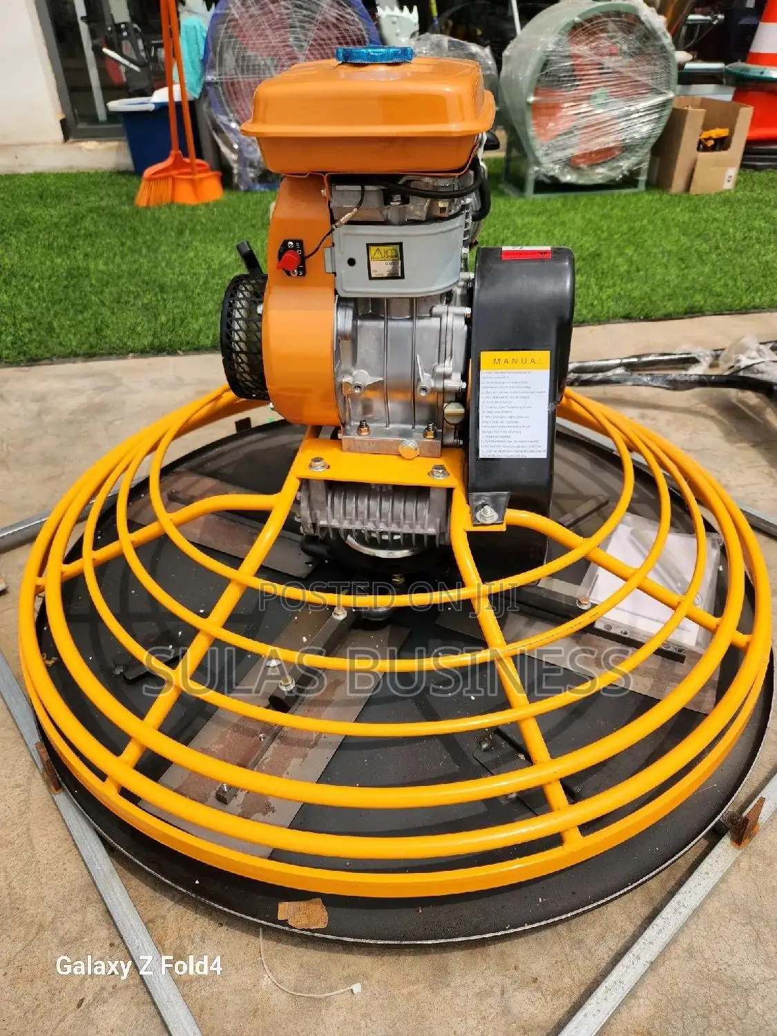 Robin Engine Power Trowel