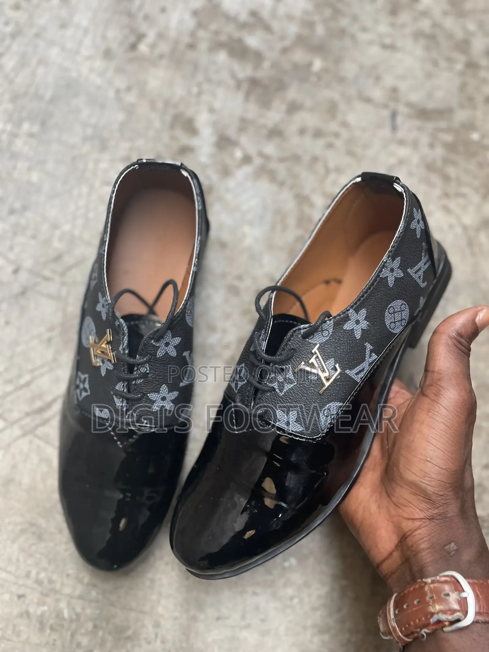 Black Lv Shoe