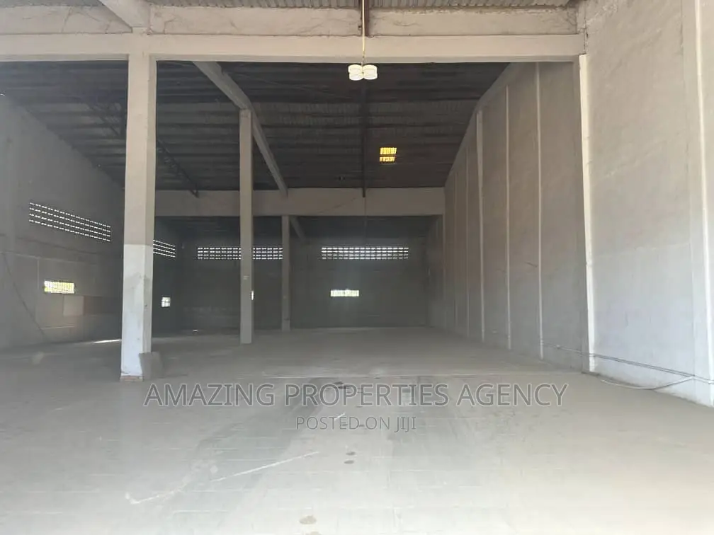 500sqm Warehouse for Rent at Spintex