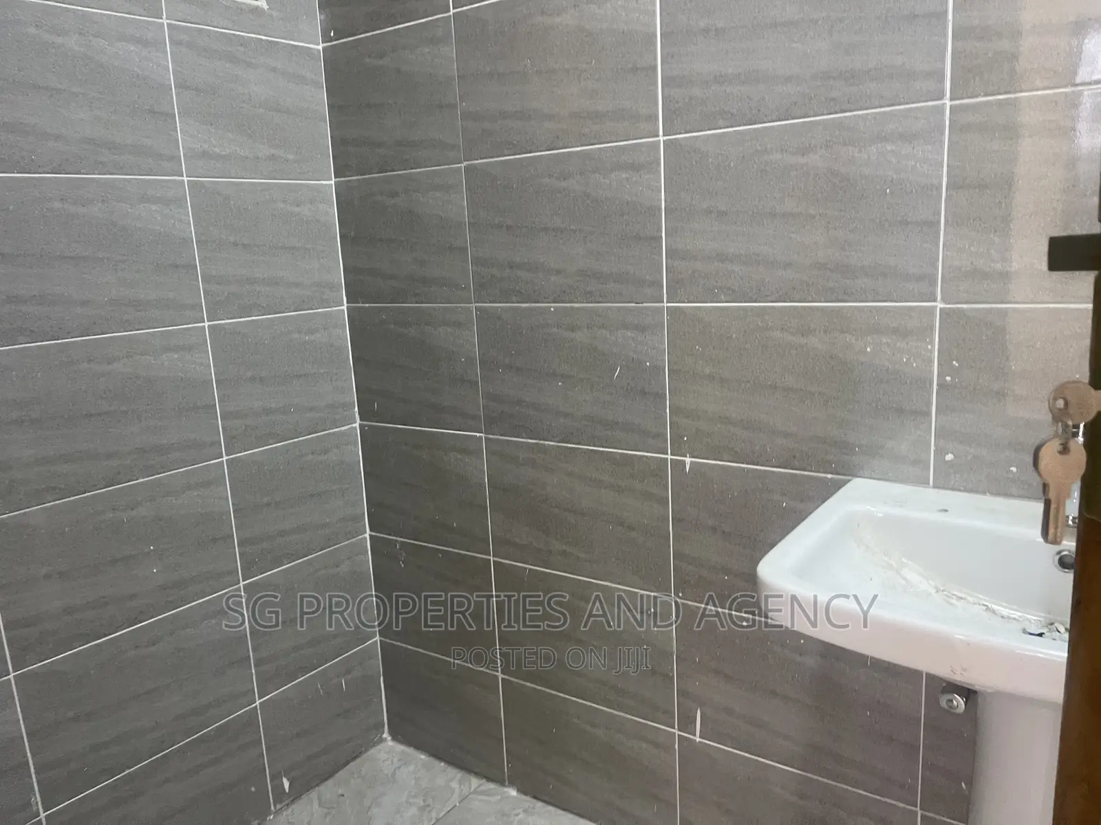 2bdrm Apartment in Lashibi, Spintex for rent