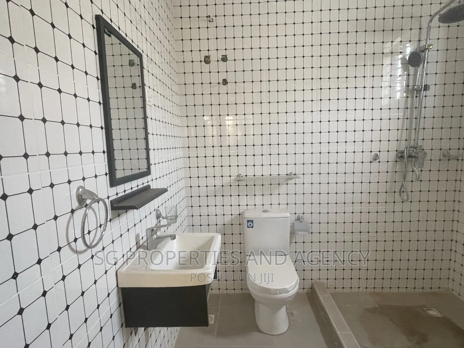 2bdrm House in Spintex Community 18 for sale