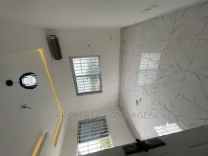 3bdrm Apartment in Junction Mall, Spintex for sale