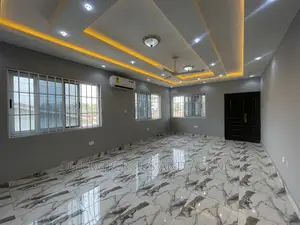 3bdrm Apartment in Junction Mall, Spintex for sale