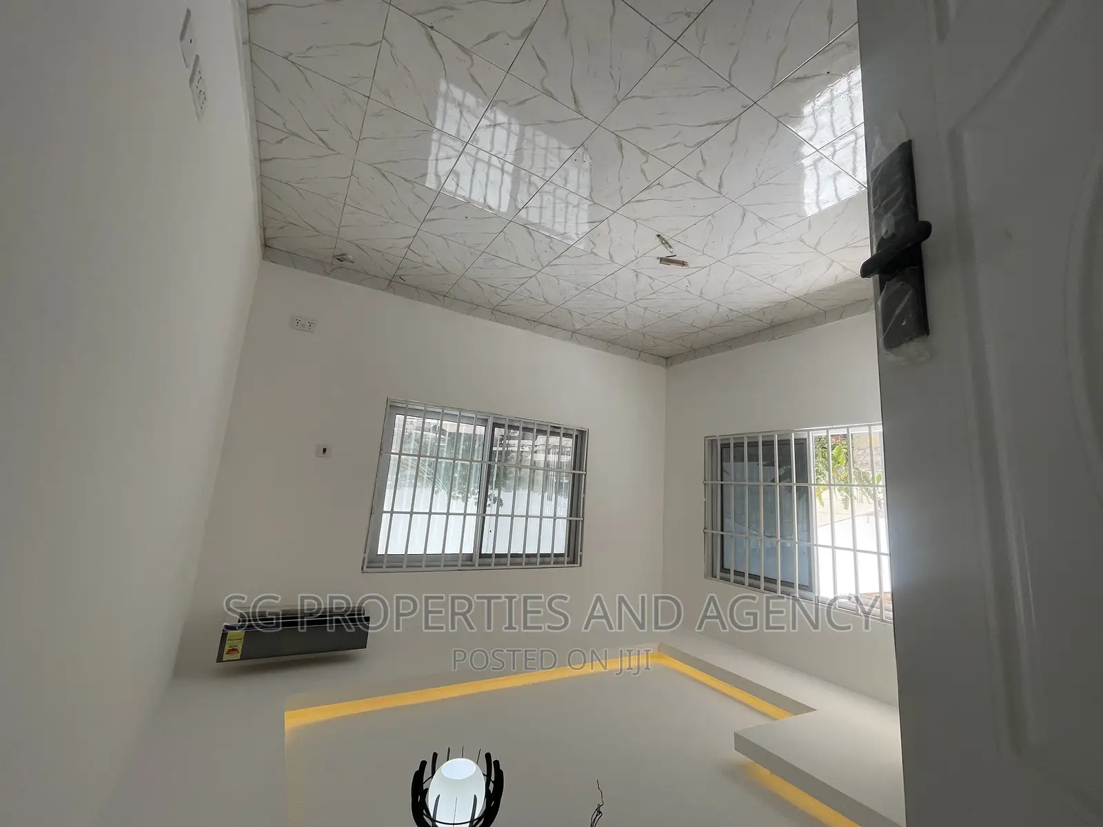3bdrm Apartment in Junction Mall, Spintex for sale