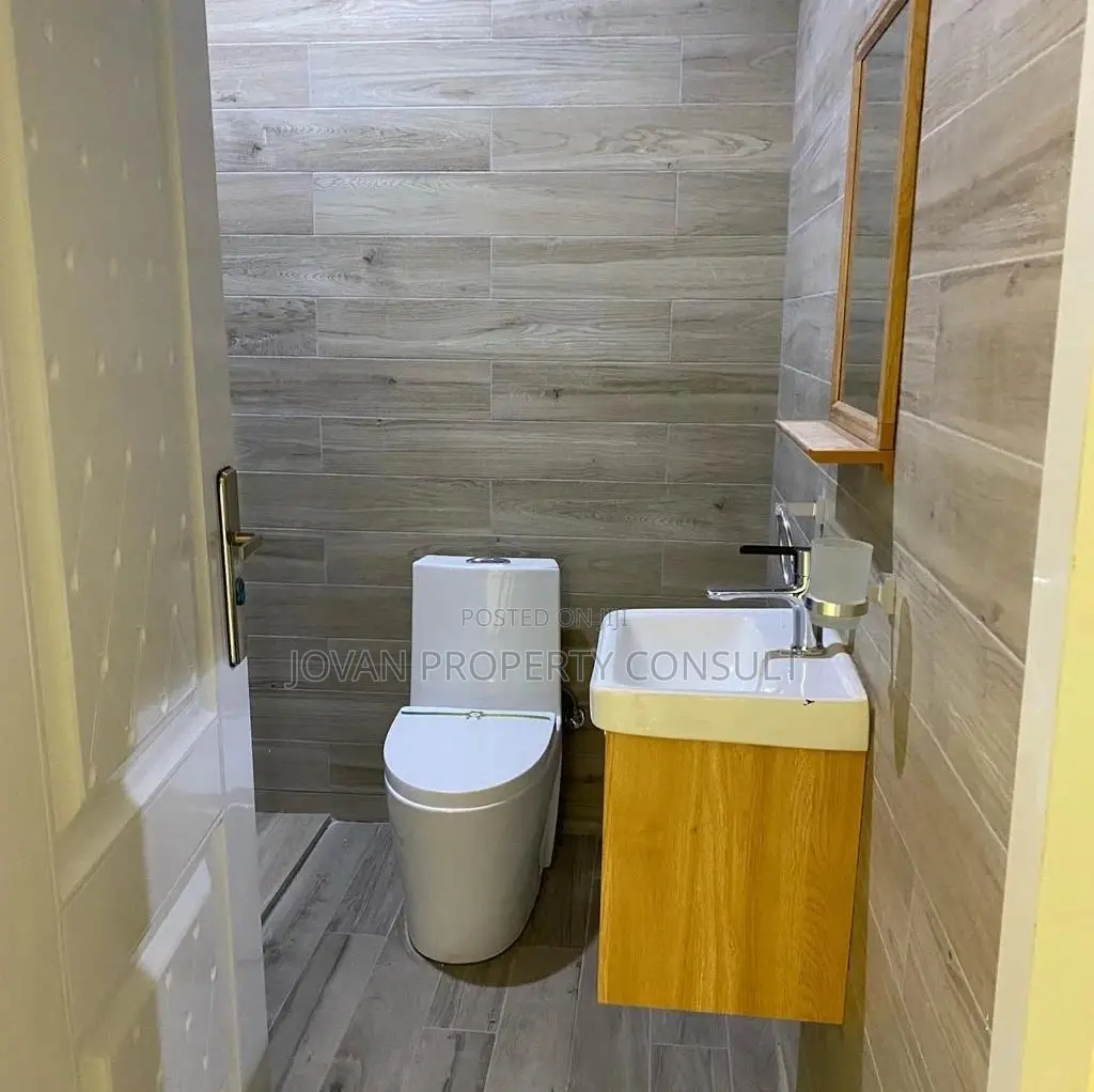 3bdrm House in Pokuase for sale