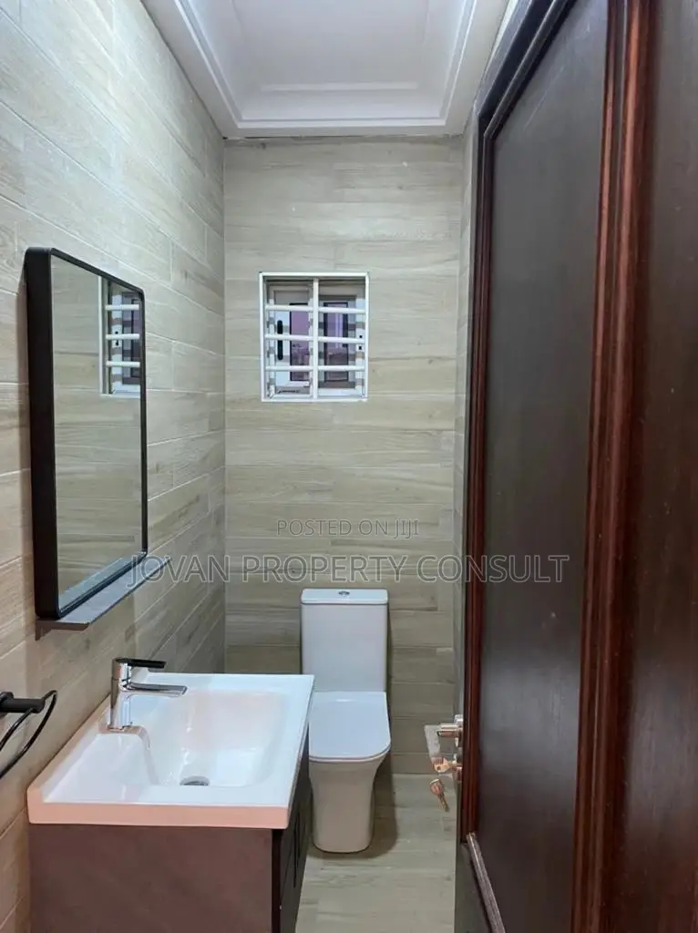 3bdrm House in Pokuase for sale