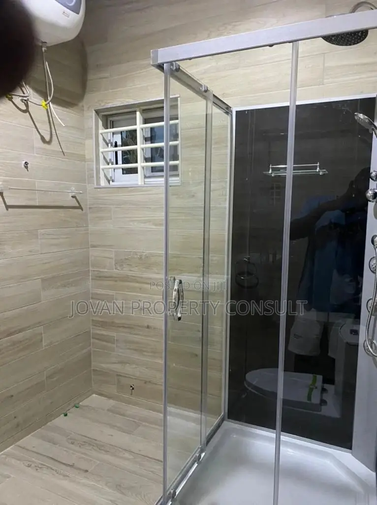 3bdrm House in Pokuase for sale